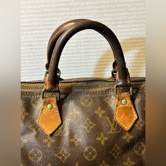 Louis Vuitton Vintage Speedy 30 Monogram - Picture 6 of 14